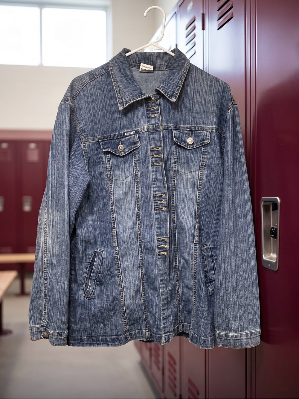 Classic Blue Denim Jacket - Women's Casual Layering